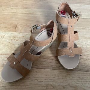 Dr Schools Wedge Sandals Sz 10